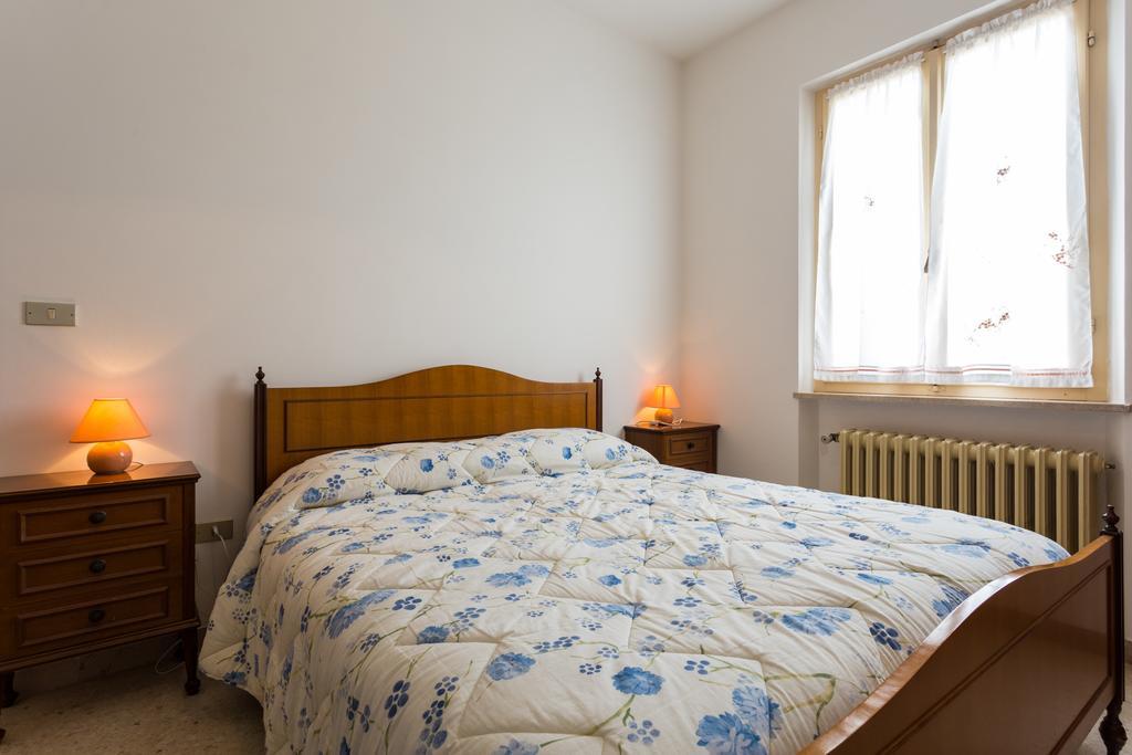 Assisana Affittacamere Santa Maria Degli Angeli  Buitenkant foto